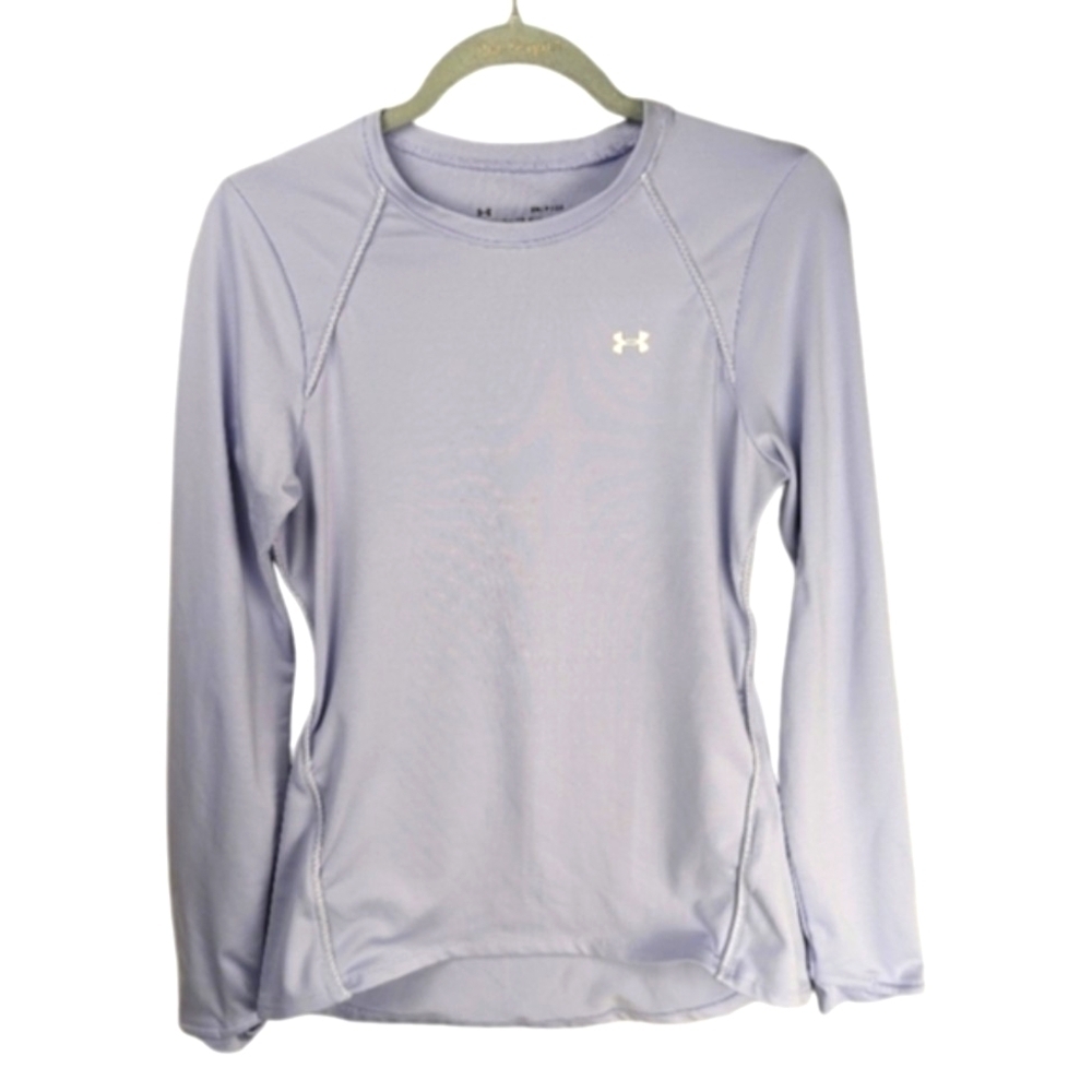 Under Armour fitted SMALL workout top thumb holes Lavender